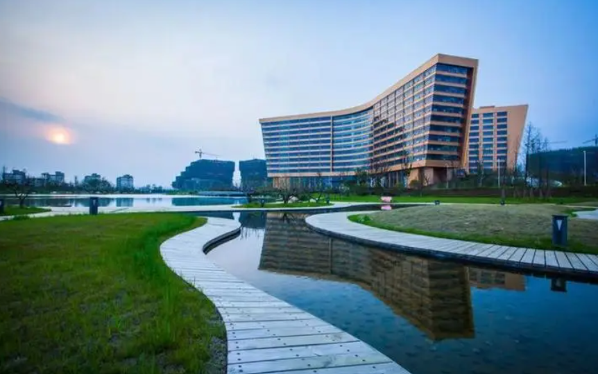 关于开展合肥高新区建设世界一流高科技园区若干政策项目申报的通知