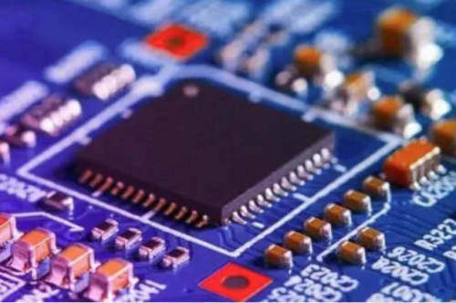 美国半导体设备商应用材料下调当季销售额和利润预期