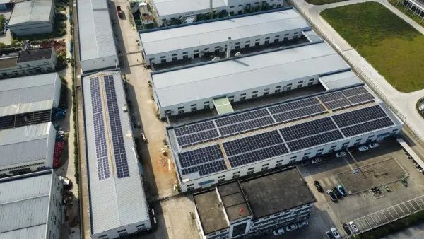 黄山市首个“光储一体”示范项目成功并网发电