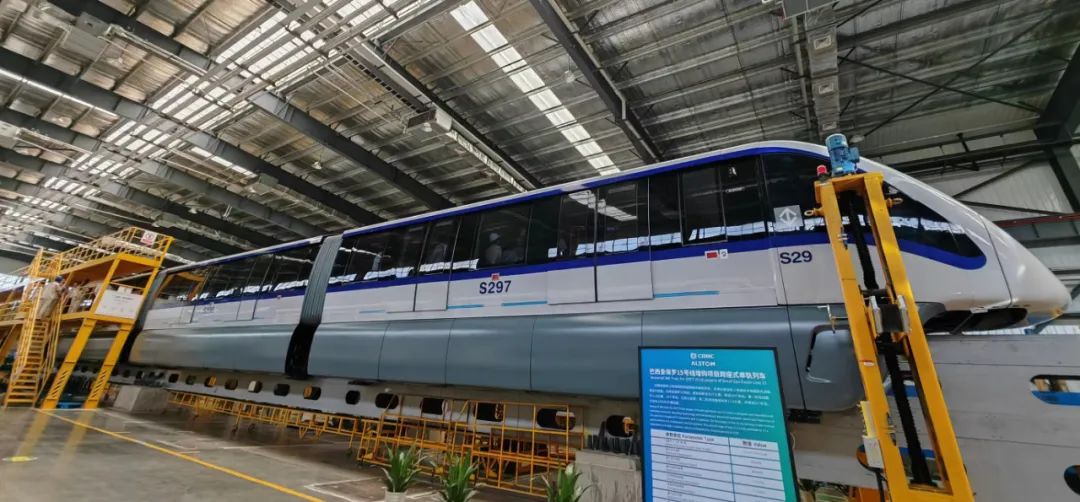 “安徽造”单轨列车驶进圣保罗