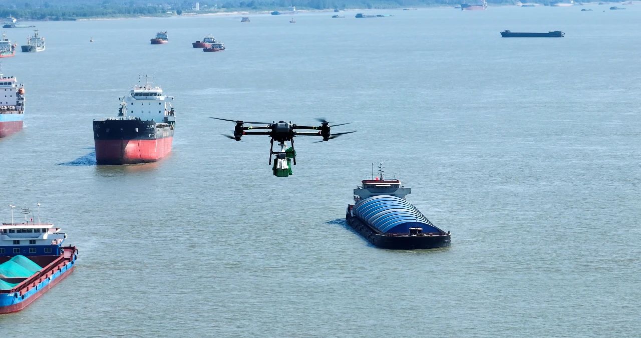 全省首个“长江船舶不停航配送项目”成功运营