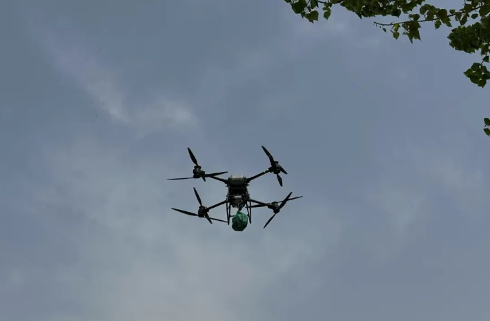 全国首个长江船舶不停航配送服务在芜湖成功首飞