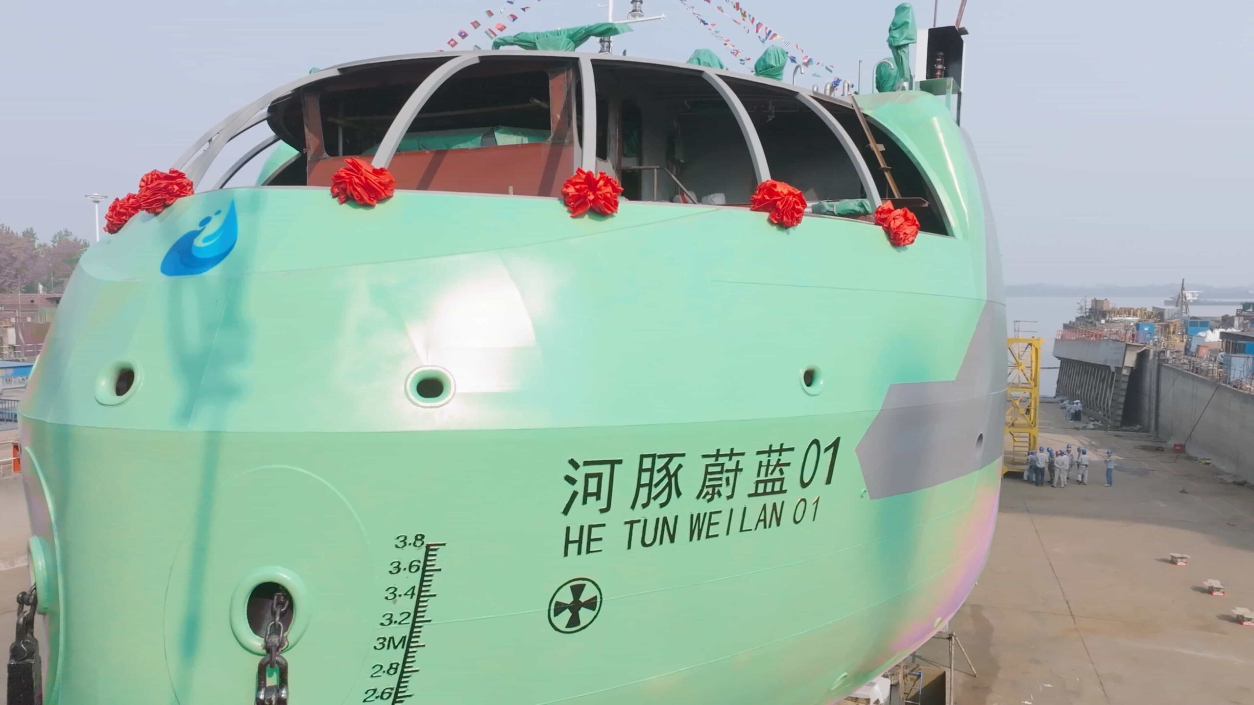 全球首款标准模块电池换电船顺利下水