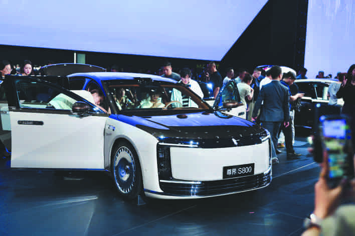 江淮与华为联合打造尊界S800正式发布