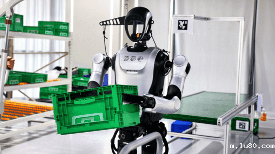 安徽3人参与为人形机器人“立规矩”