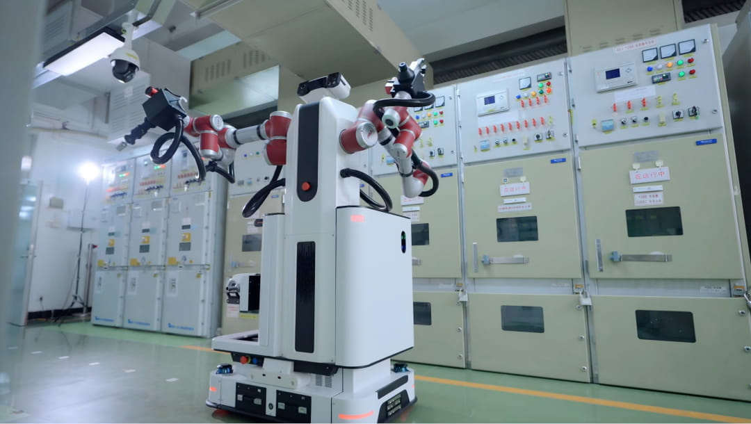 全球首款！合肥机器人“上岗”配电间
